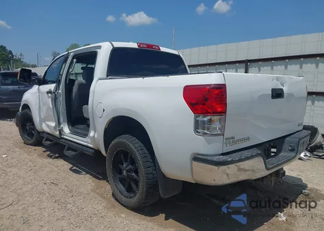 2013 Toyota Tundra Grade 5.7L V8 z USA, uszkodzony, nr VIN 5TFDW5F12DX316574